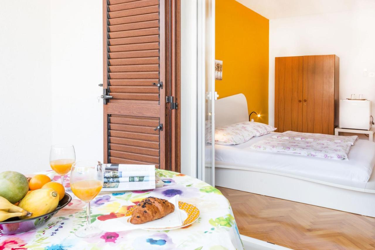Guest House Marica 로비니 외부 사진