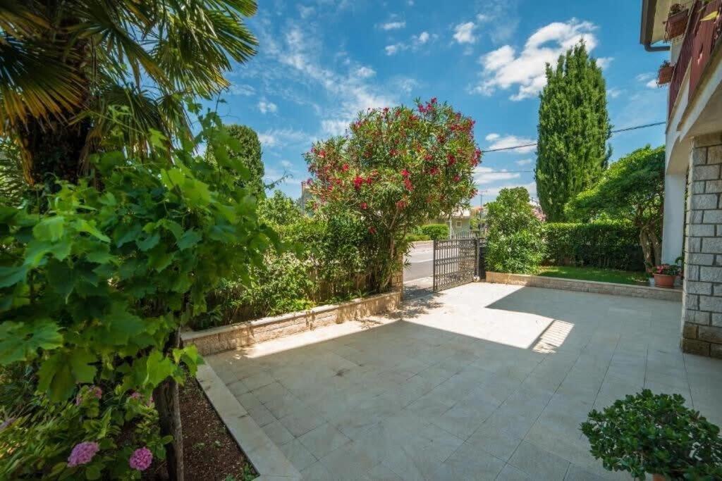Guest House Marica 로비니 외부 사진