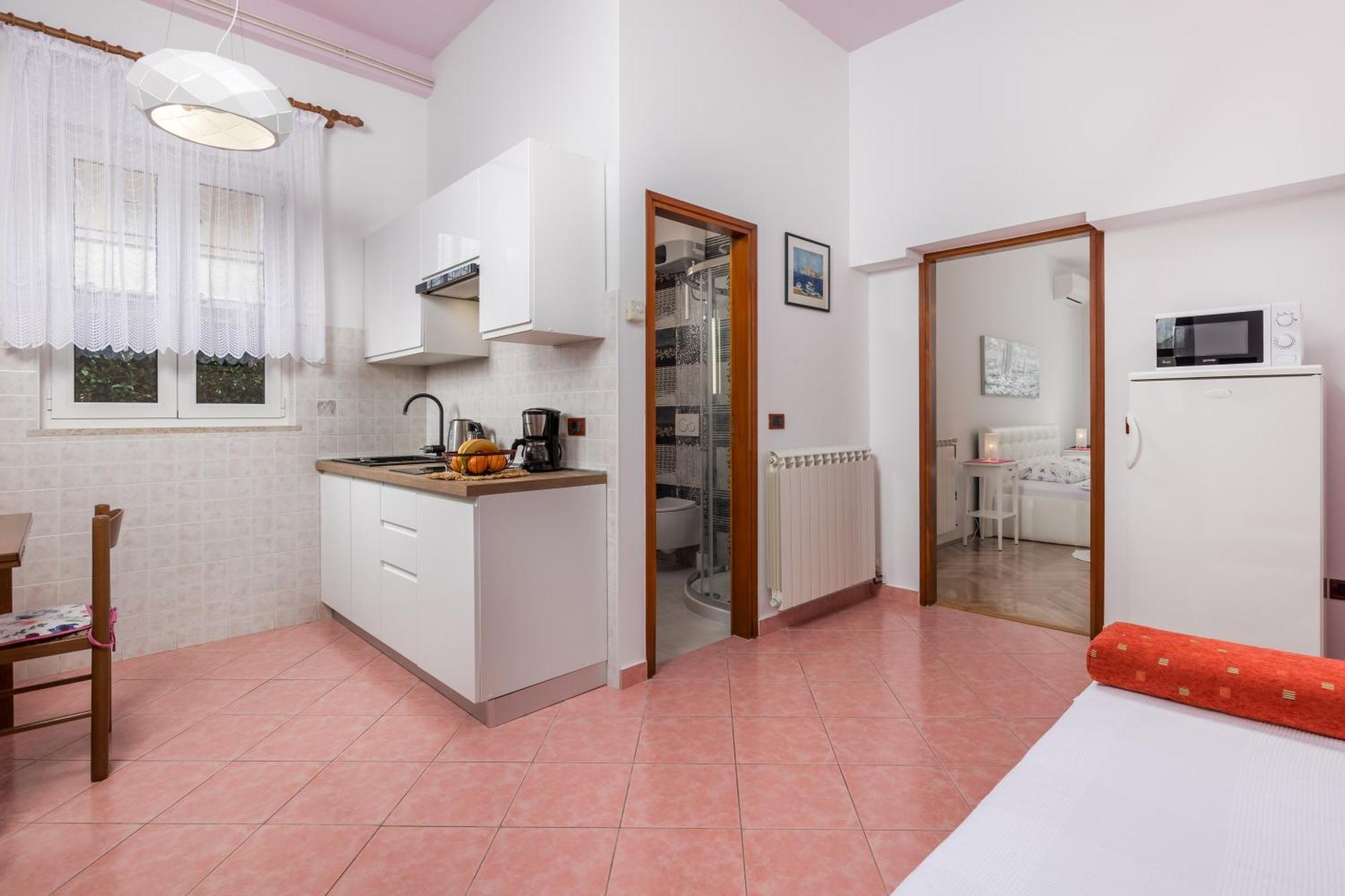 Guest House Marica 로비니 외부 사진