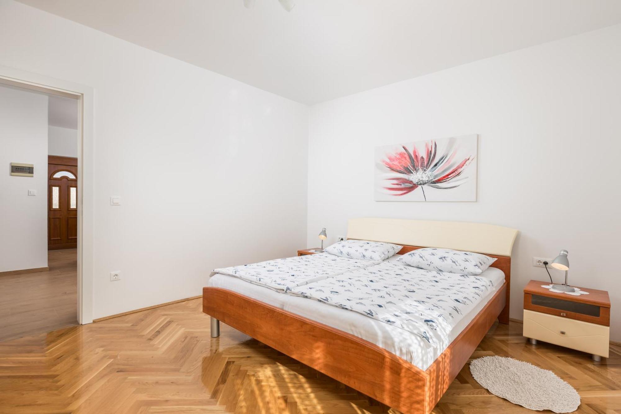 Guest House Marica 로비니 외부 사진