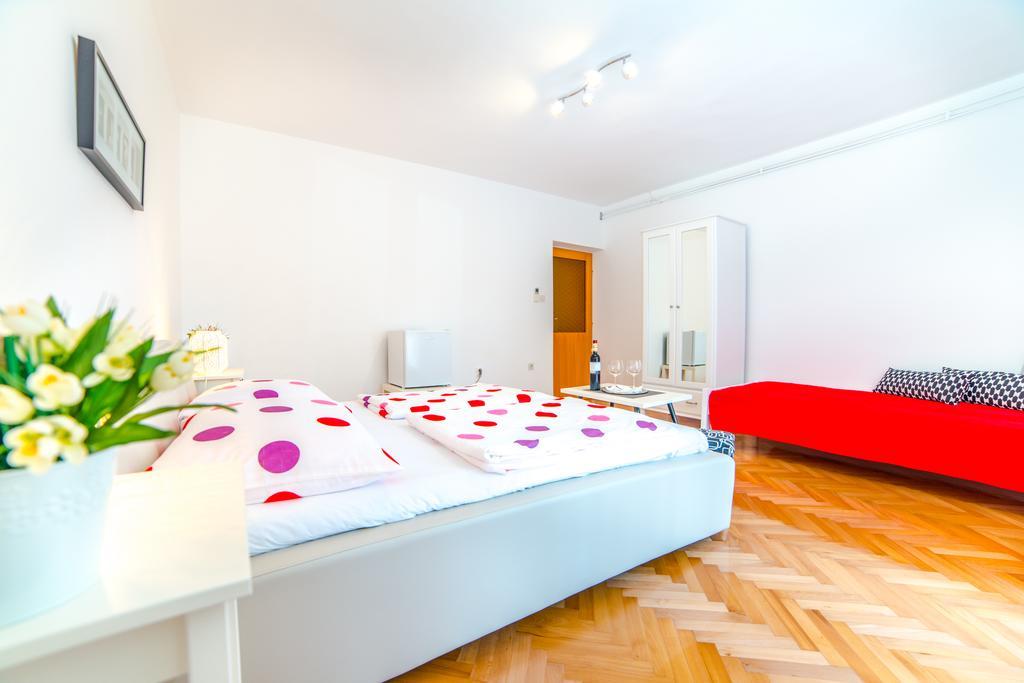 Guest House Marica 로비니 외부 사진