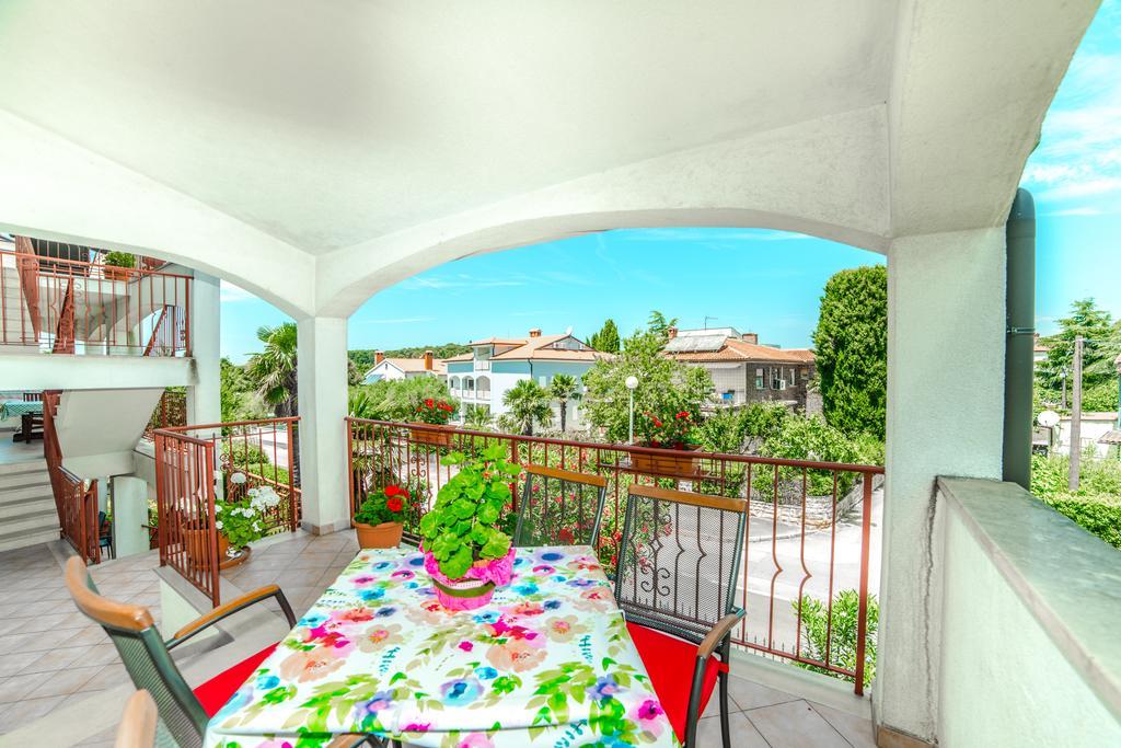 Guest House Marica 로비니 외부 사진